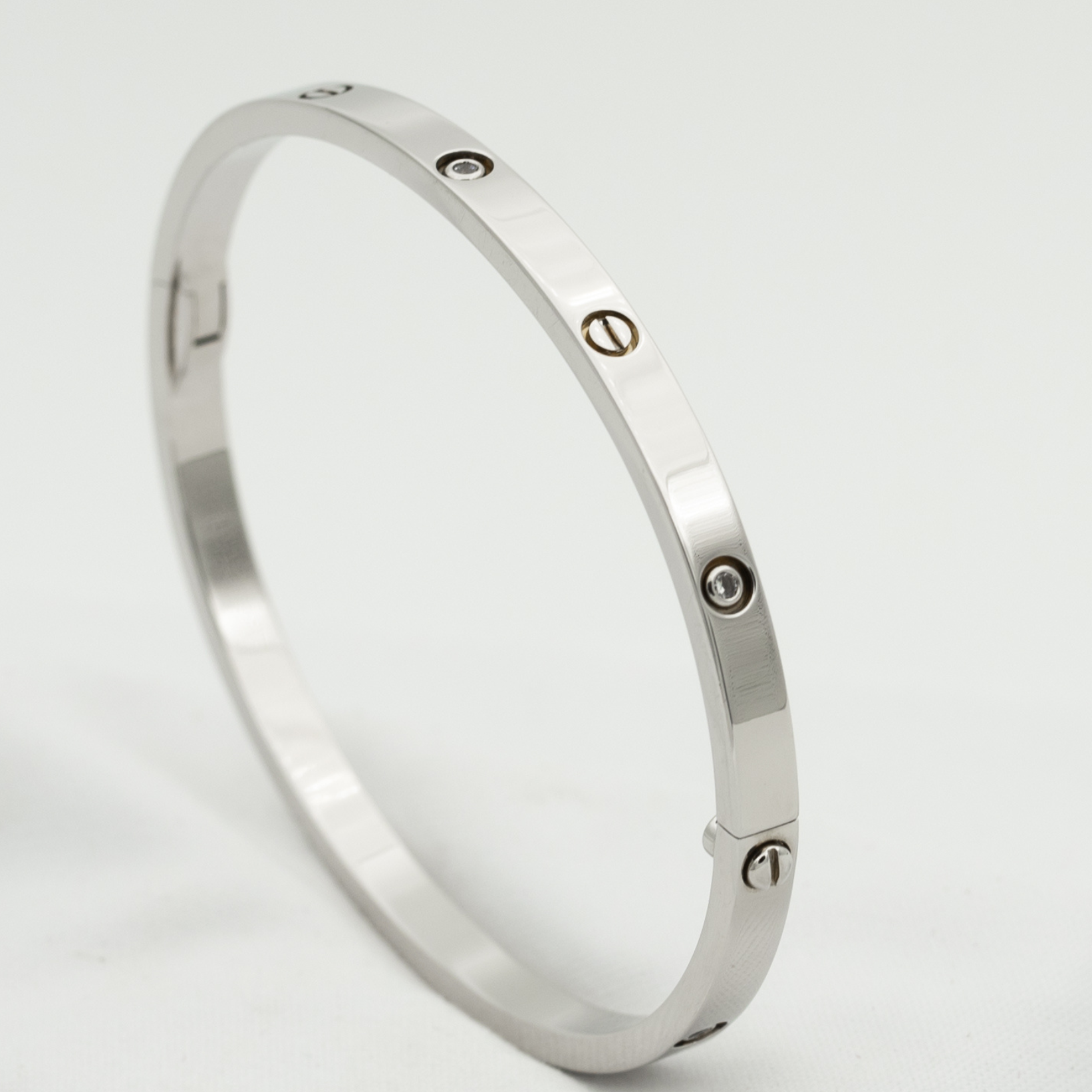 CARTIER LOVE BRACELET 3.65MM 6 DIAMONDS