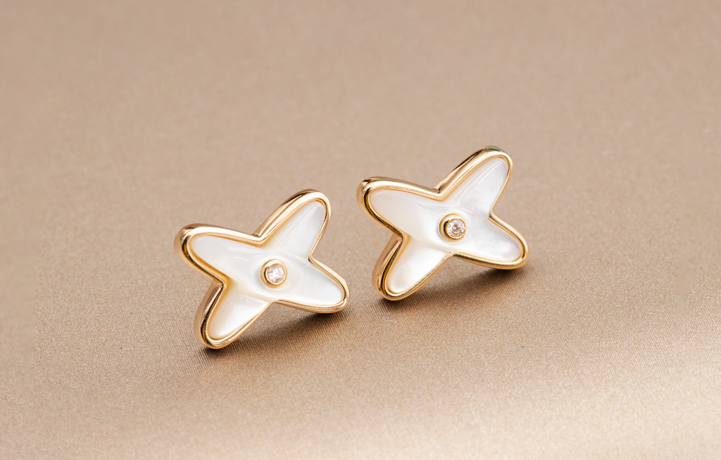 CHAUMET JEUX DE WHITE MOP PINK GOLD DIAMOND EARRINGS