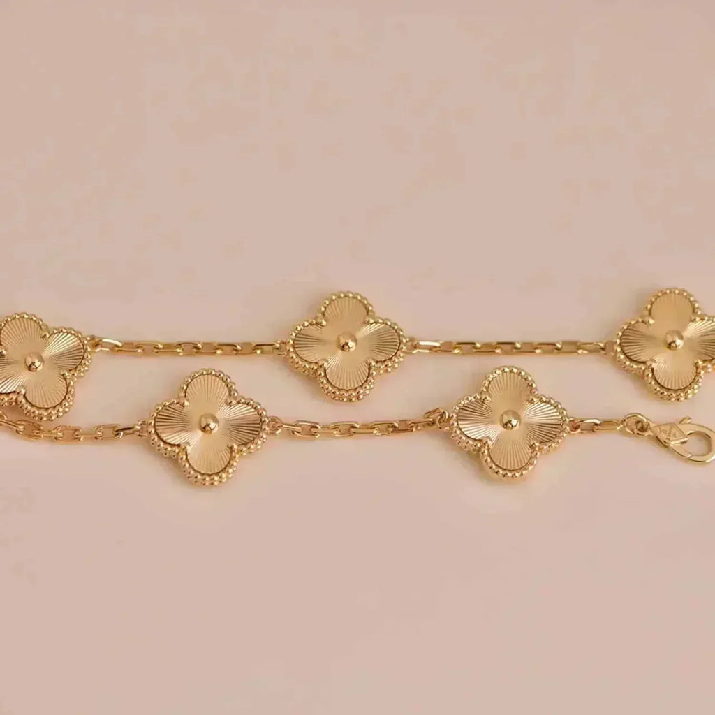 VCA CLOVER 5 MOTIF LASER BRACELET COLLECTION