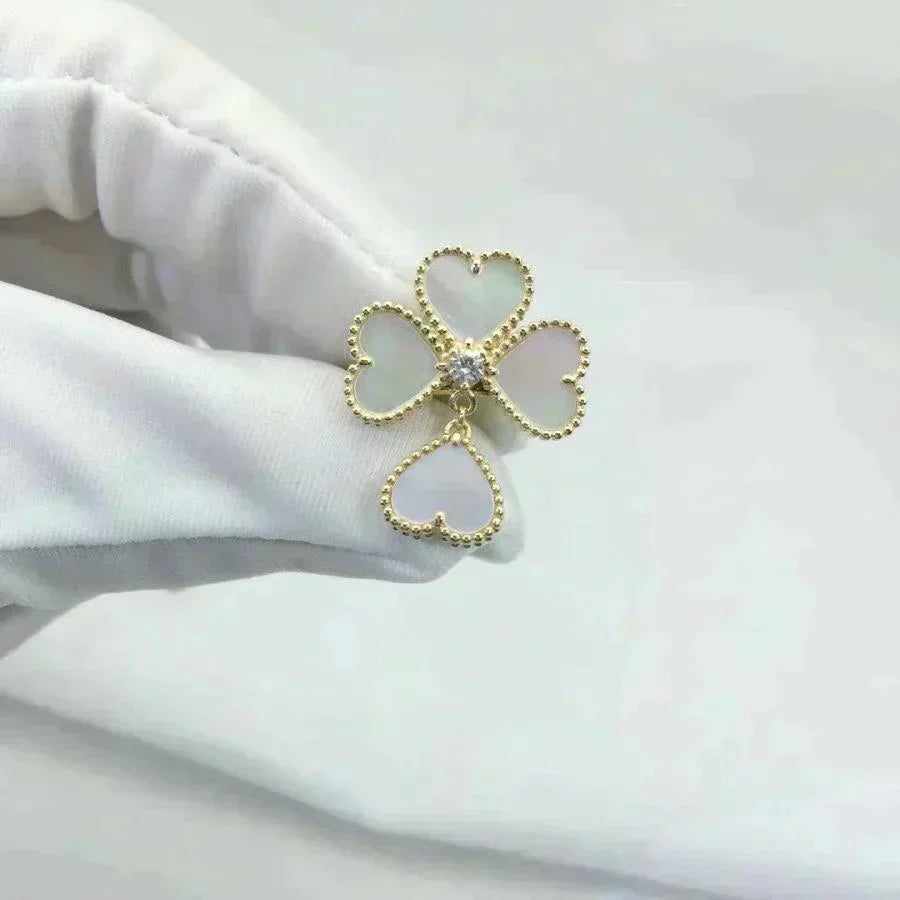 VCA SWEET CLOVER WHITE MOP RING